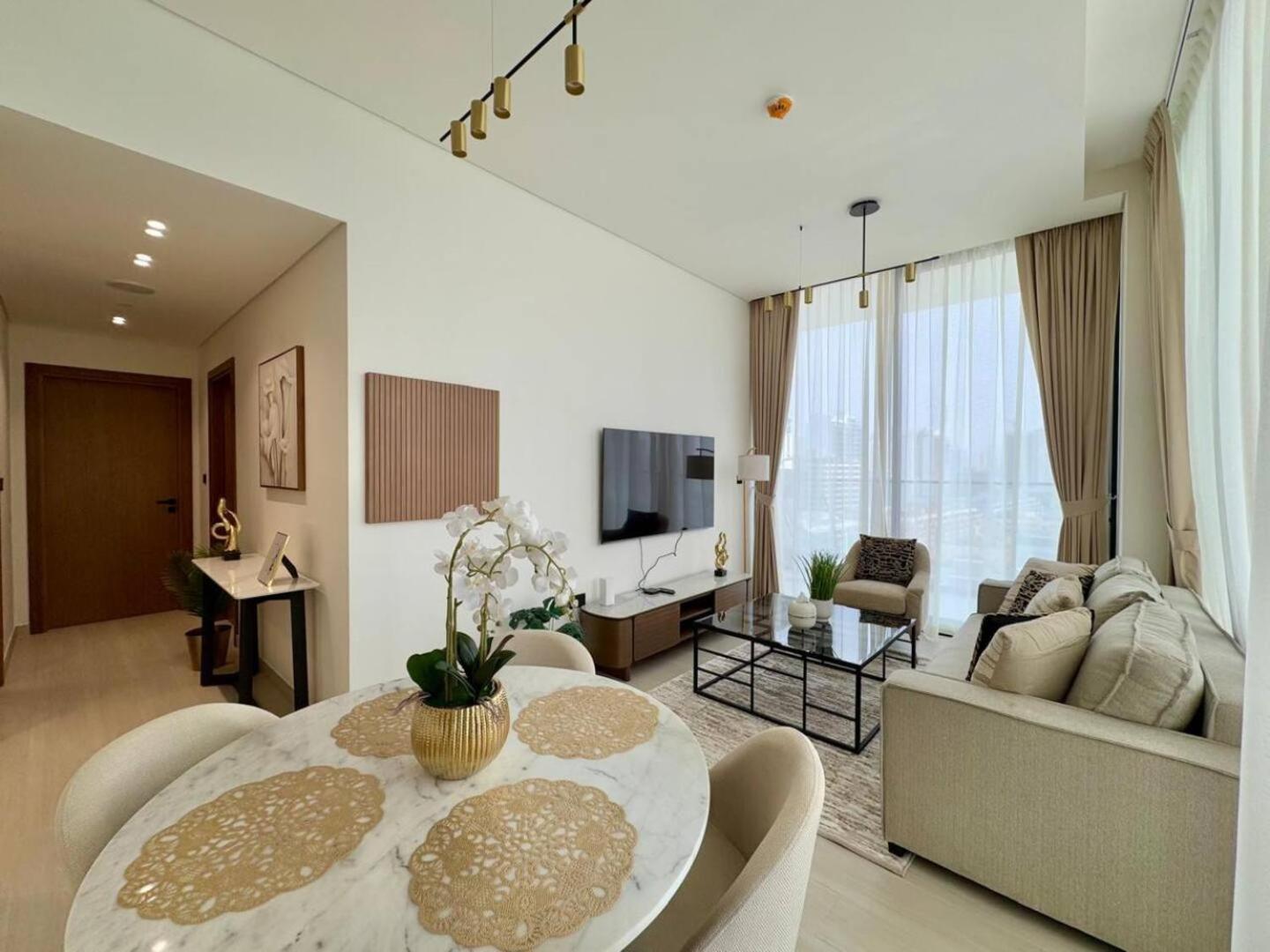 Appartement Luxurious 2br With Private Pool In Jvc *