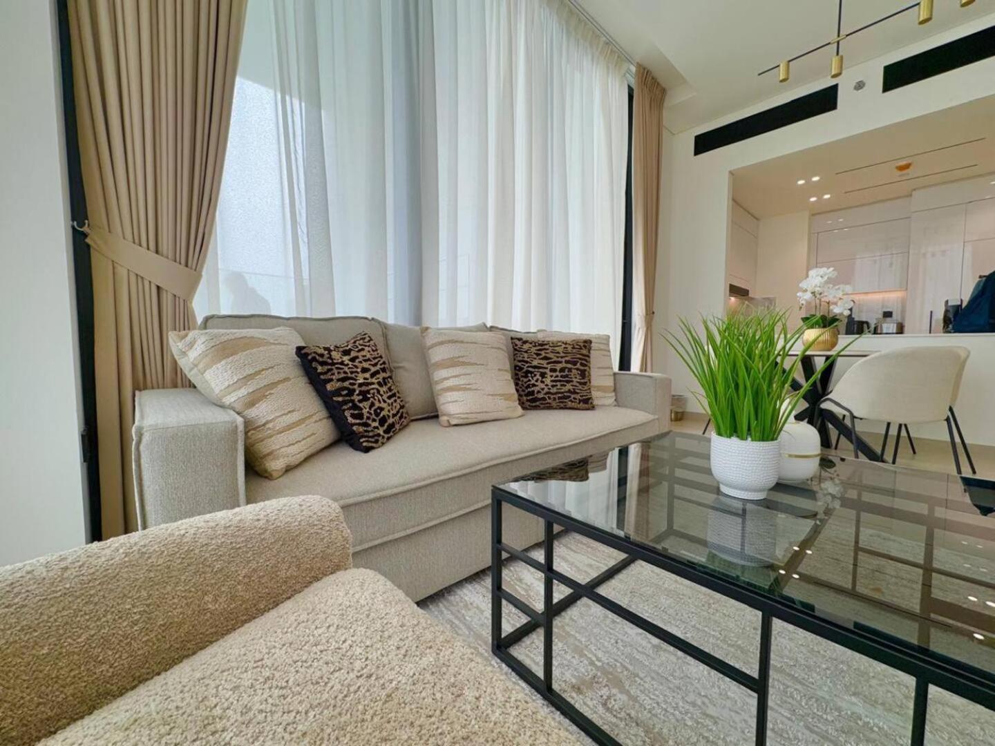 Luxurious 2br With Private Pool In Jvc Appartement